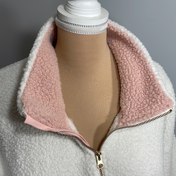 EUC Old Navy Cozy Sherpa Quarter-Zip Pullover in Cream and Pink XXL - Picture 5 of 9